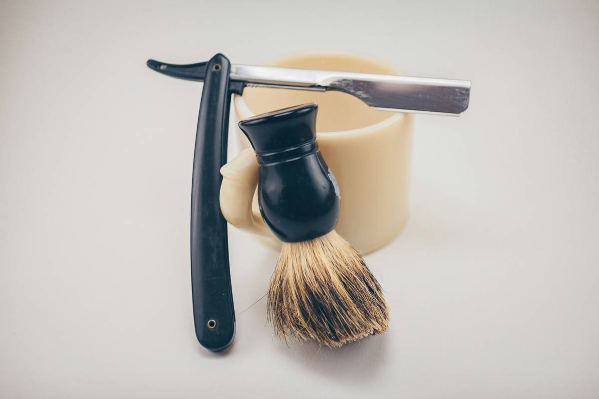 Why Your Beard Hates Flat Brushes—And How a Curved Beard Brush Fixes Everything